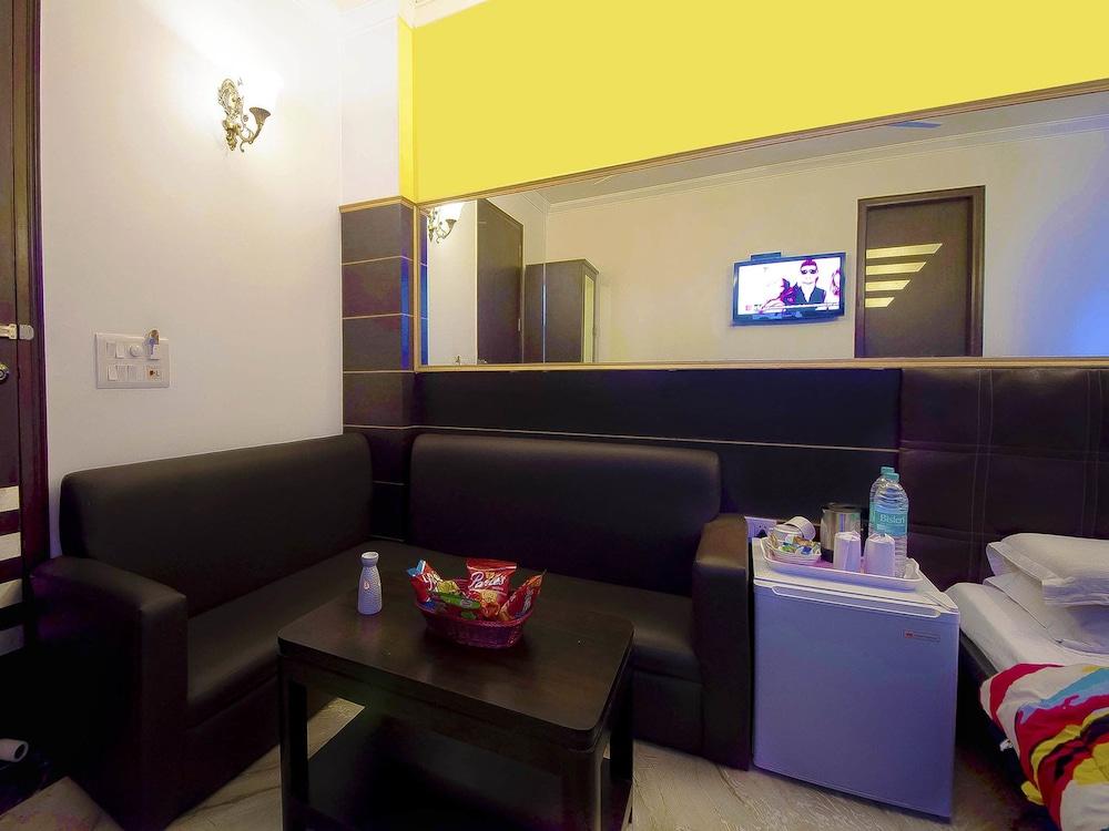 Hotel Amrit Villa Delhi  Exterior photo