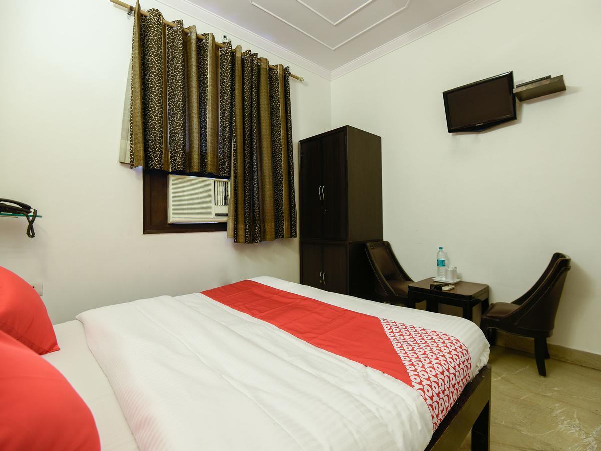 Hotel Amrit Villa Delhi  Exterior photo