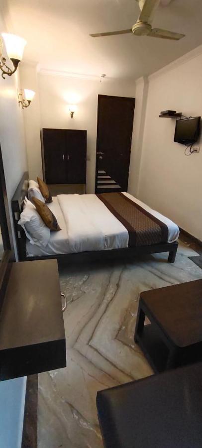 Hotel Amrit Villa Delhi  Exterior photo